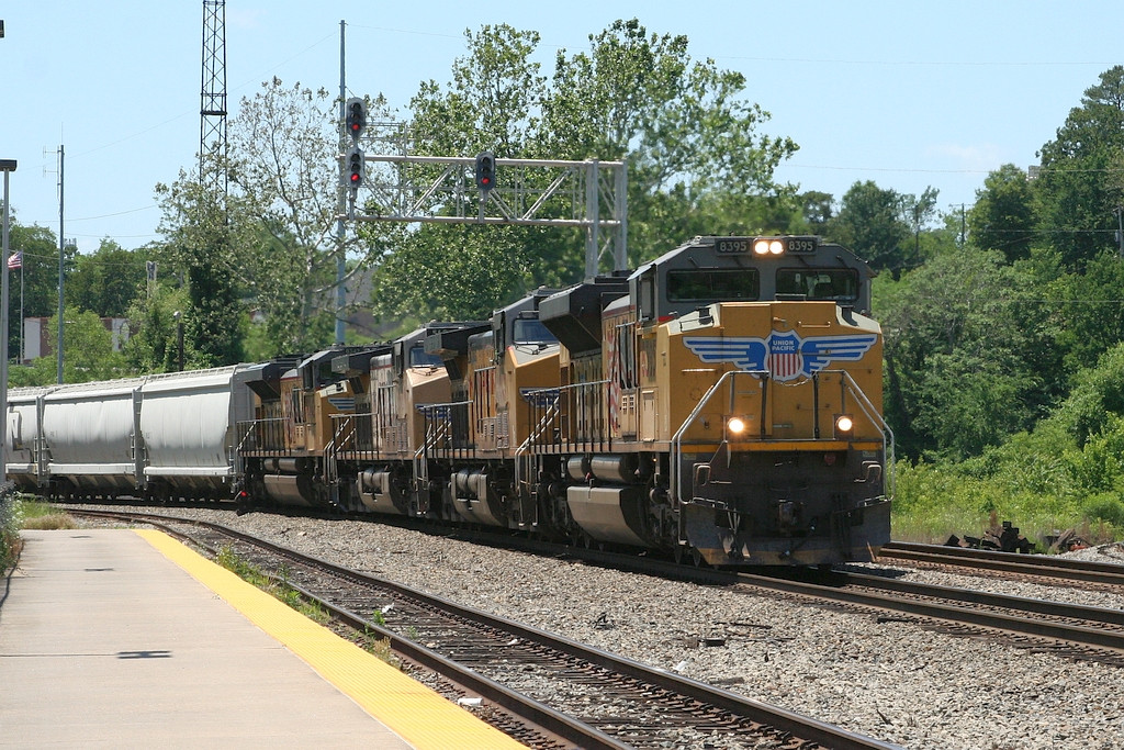 UP NB freight